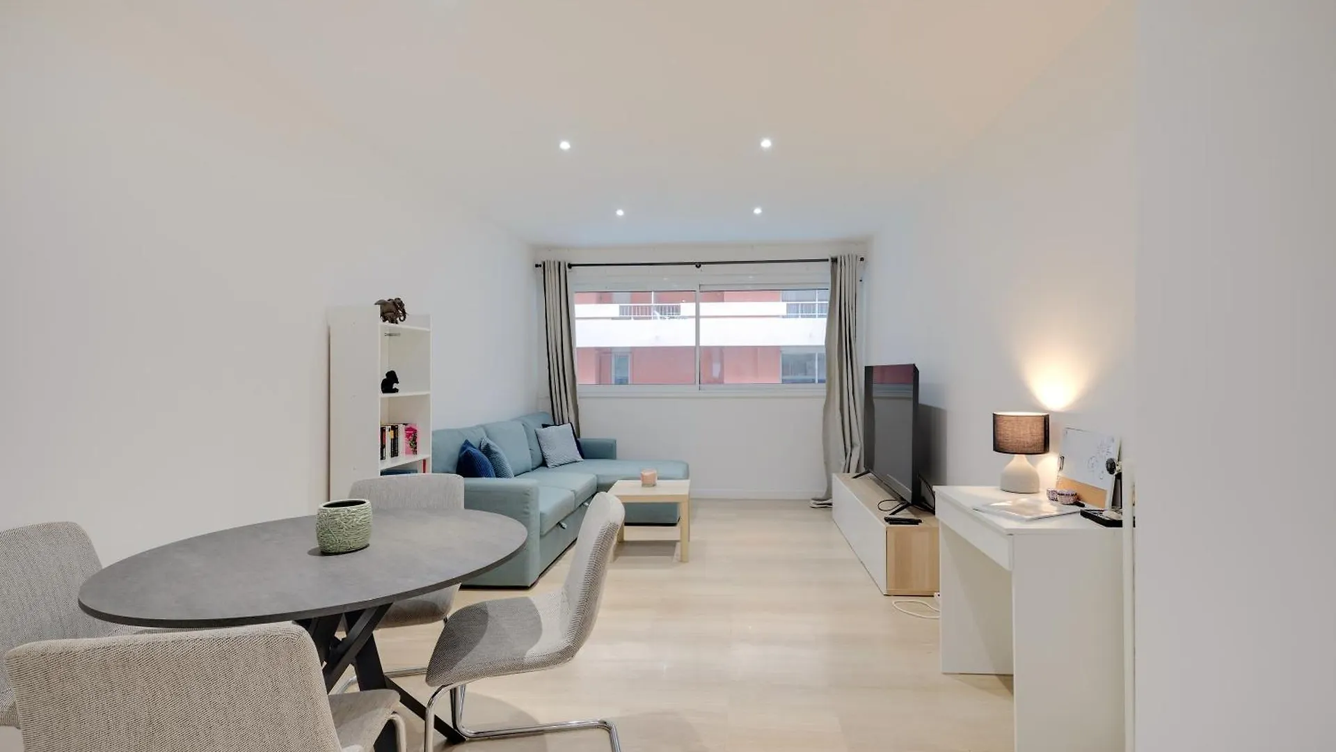 Newly Renovated Charming Downtown Apartment Antibes