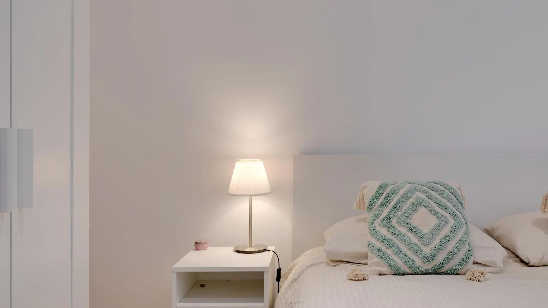 Newly Renovated Charming Downtown Apartment Antibes